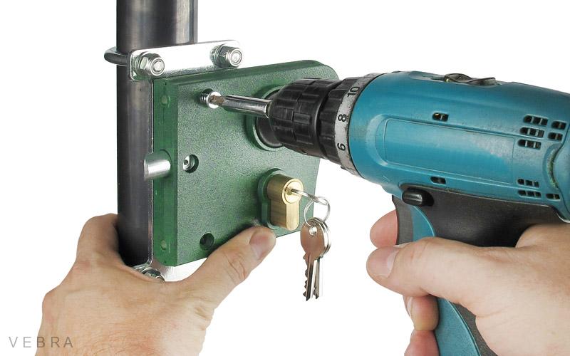 Upevňovací sada pro zámek 750 na kulatých trubkách
